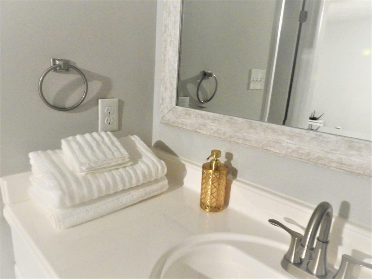 Cozy Cottage Feel, 5 Mins From Ft. Bragg Fayetteville Zewnętrze zdjęcie